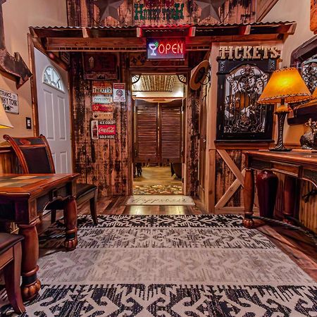 The Honky Tonk Cabin Long Valley Junction Bagian luar foto
