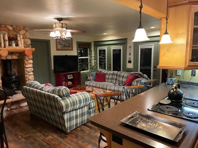 The Honky Tonk Cabin Long Valley Junction Bagian luar foto